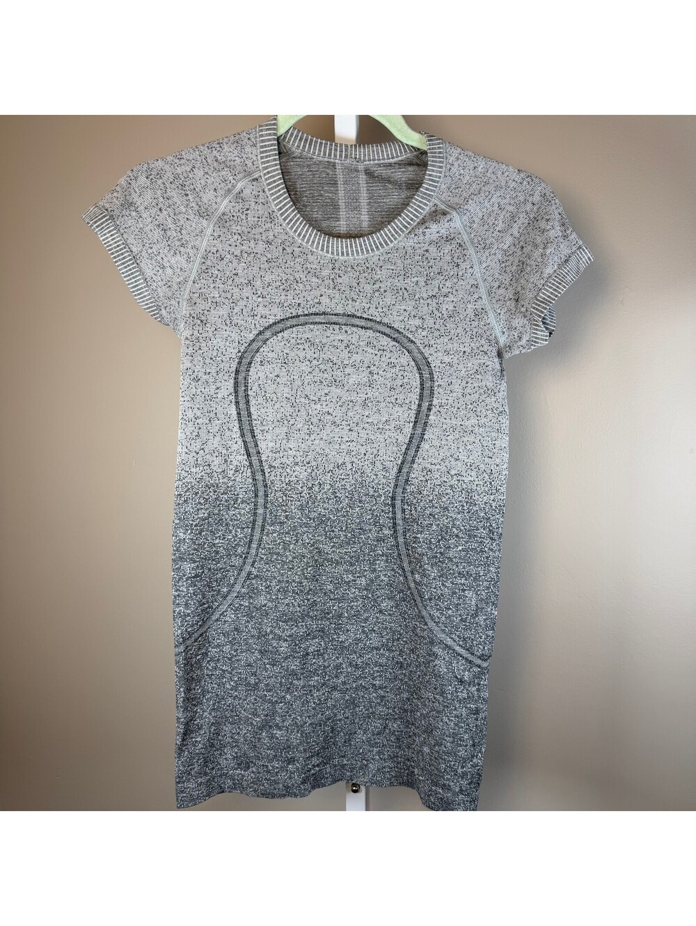 Lululemon Gray Swiftly Tech Shirt Size 4